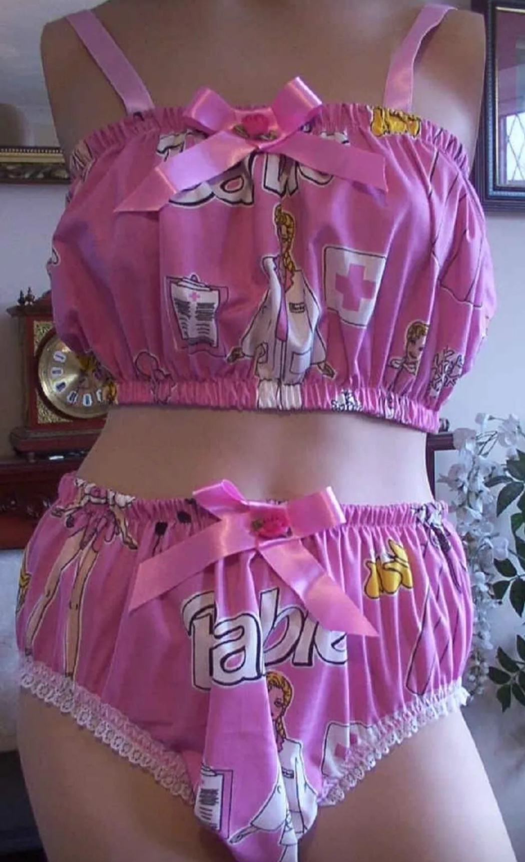 barbieprintbraandnics.jpeg