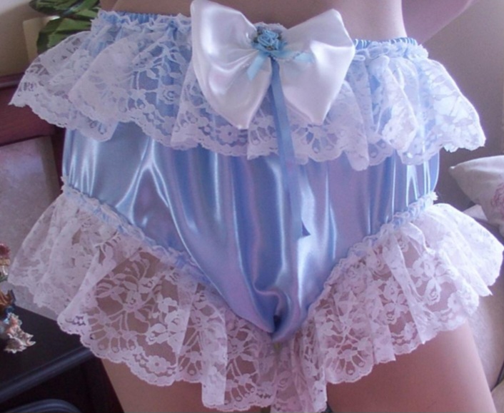 blueextrafrillyknickers.jpeg