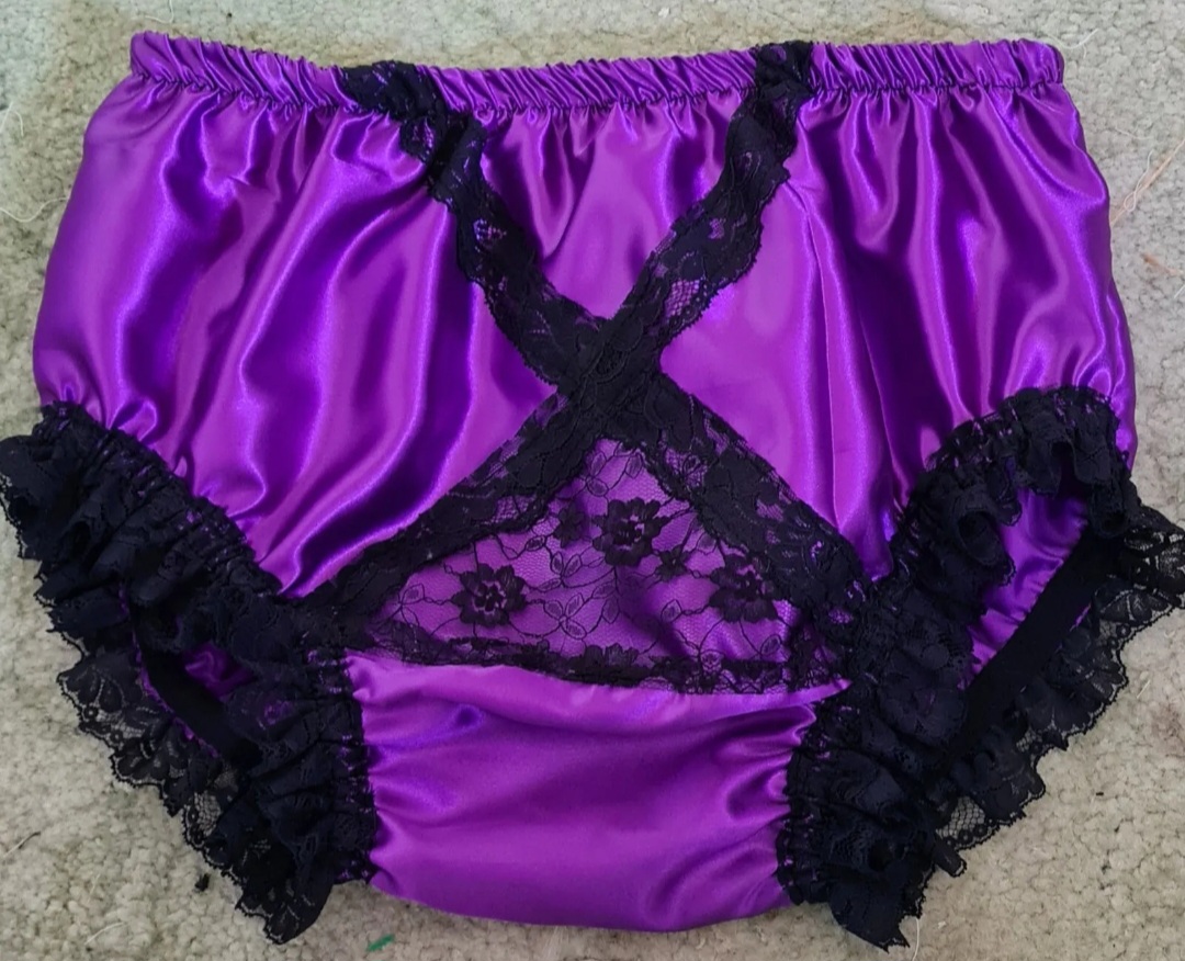 purplecrisscrossknickers.jpg